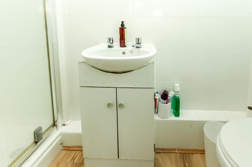 Ensuite Shower Room