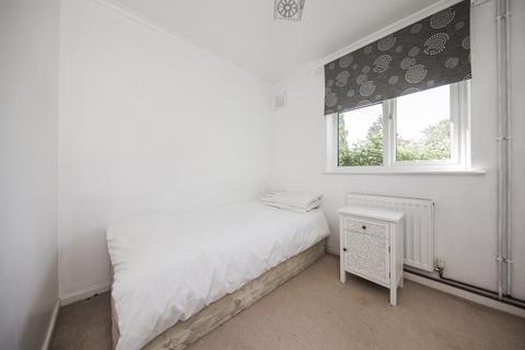 4 Bridge Close, Horam, Heathfield, TN21 0HJ