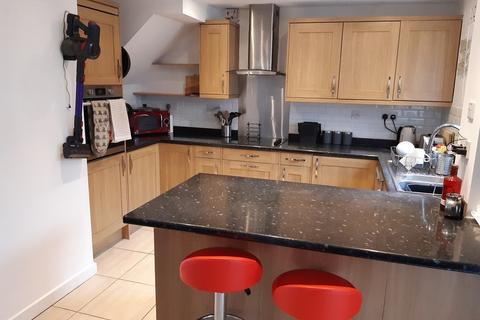 3 bedroom terraced house to rent, Windrush, Highworth SN6