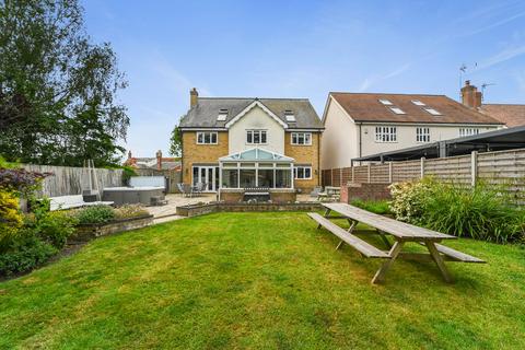 6 bedroom detached house for sale, Walton Road, Kirby Le Soken
