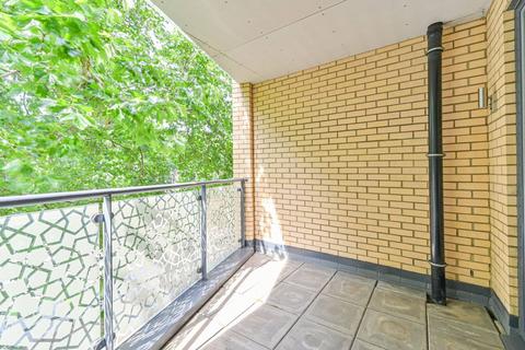 1 bedroom flat to rent, New Cross Road, New Cross, London, SE14
