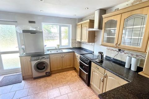 3 bedroom end of terrace house for sale, Hollycot Gardens, Birmingham B12