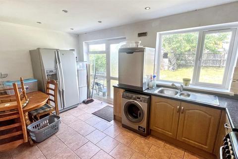3 bedroom end of terrace house for sale, Hollycot Gardens, Birmingham B12