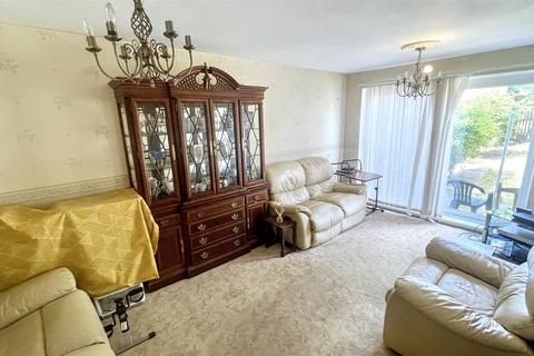 3 bedroom end of terrace house for sale, Hollycot Gardens, Birmingham B12