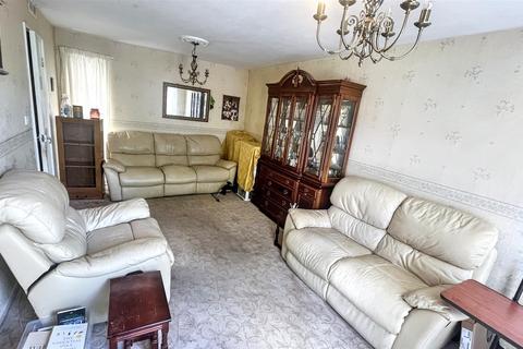 3 bedroom end of terrace house for sale, Hollycot Gardens, Birmingham B12