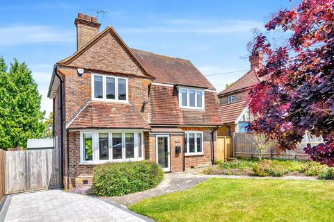 Cranston Cottage Cranston Road, East Grinstead, RH19 3HW