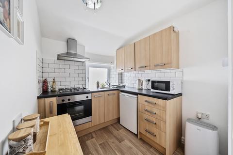 2 bedroom flat for sale, Queen Street, Cirencester