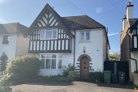 4 bedroom house for sale, Kings Drive, Eastbourne BN21