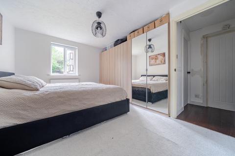 undefined, Britton Close, London, SE6
