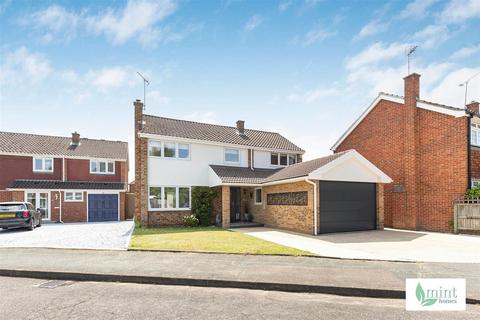 53 Amberley Drive, Woodham, Addlestone, KT15 3SN