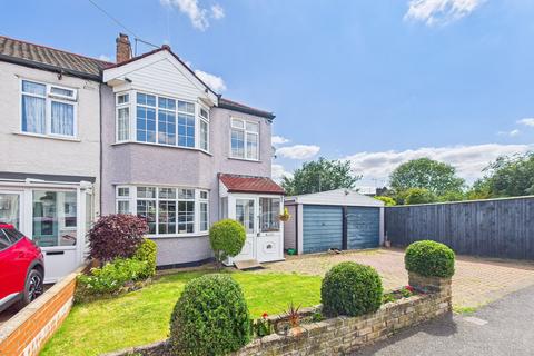 3 bedroom end of terrace house for sale, Laurel Avenue, Potters Bar EN6