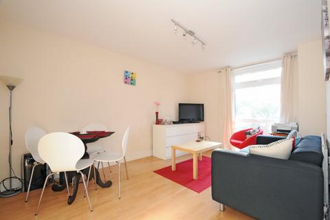 3 bedroom flat for sale, Gordon Road, Finchley Central, London, N3