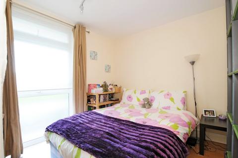 3 bedroom flat for sale, Gordon Road, Finchley Central, London, N3
