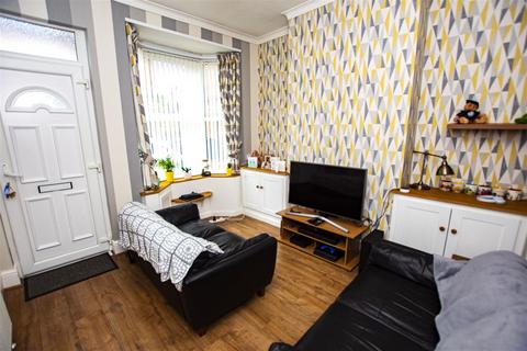 2 bedroom house to rent, Gleave Road, Birmingham B29