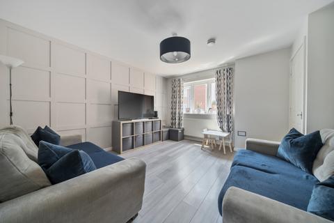 3 bedroom semi-detached house for sale, Woodbrook, Grantham, Lincolnshire, NG31