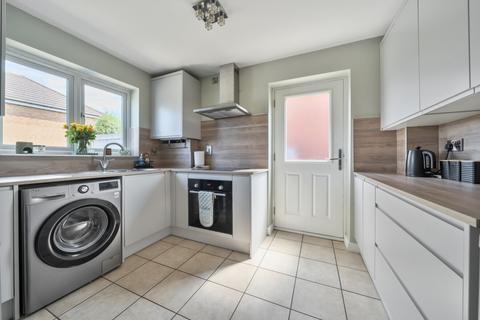 3 bedroom semi-detached house for sale, Woodbrook, Grantham, Lincolnshire, NG31