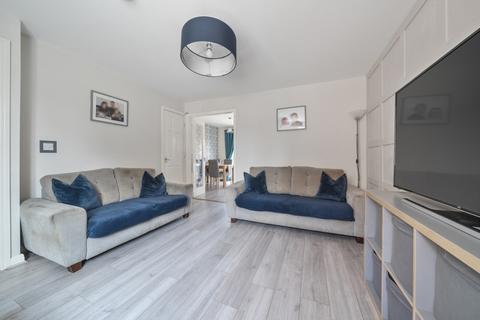 3 bedroom semi-detached house for sale, Woodbrook, Grantham, Lincolnshire, NG31