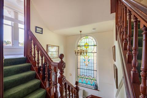396a Albert Drive, Glasgow, G41 4JP