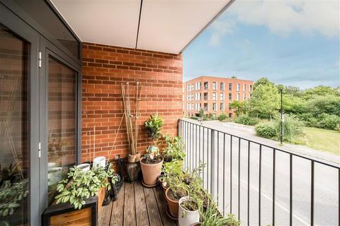 2 bedroom flat for sale, Akerman Road, London SW9