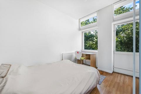 2 bedroom flat for sale, Metro Central Heights, 119 Newington Causeway, London