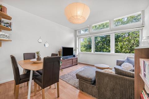 2 bedroom flat for sale, Metro Central Heights, 119 Newington Causeway, London