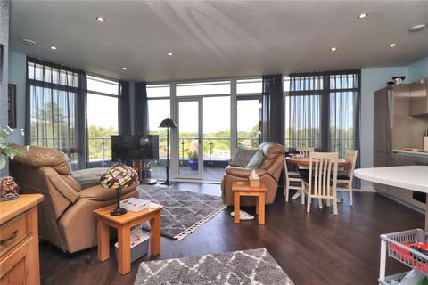 2 bedroom apartment for sale, Sycamore Avenue, Surrey GU22
