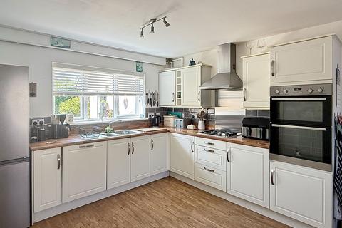 4 bedroom detached house for sale, Bryn Derwen, Swansea SA2