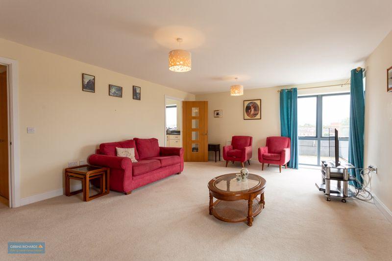 Sitting/Dining Room