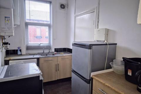 2 bedroom terraced house for sale, Beulah Mount, Leeds