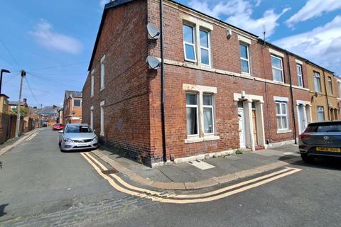 2 bedroom ground floor flat for sale, Vine Street, Wallsend