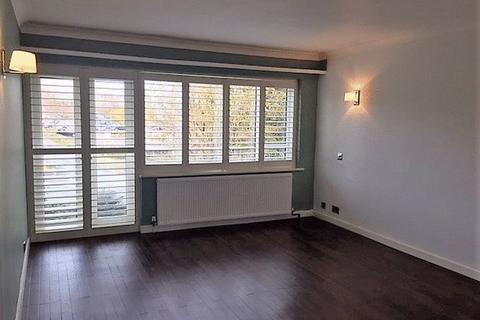 2 bedroom apartment to rent, Hillbrow Road, Esher