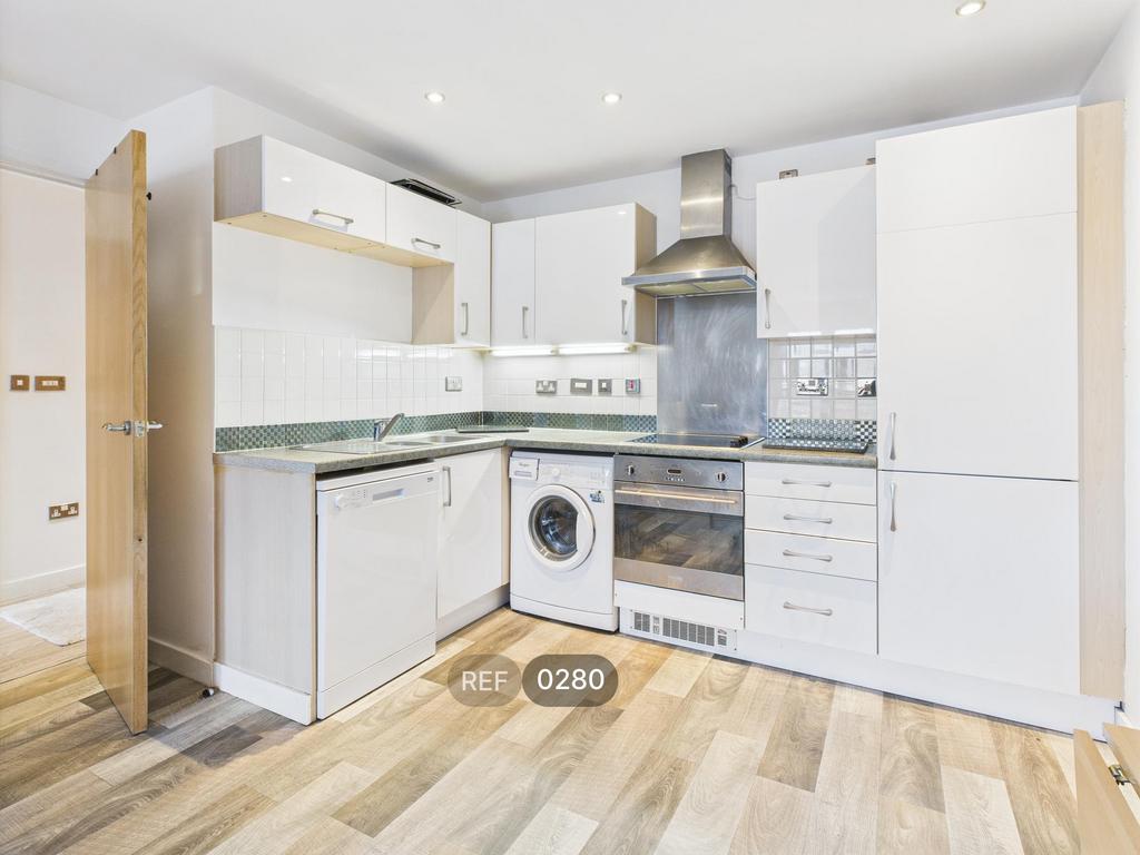 Kitchen & Living area