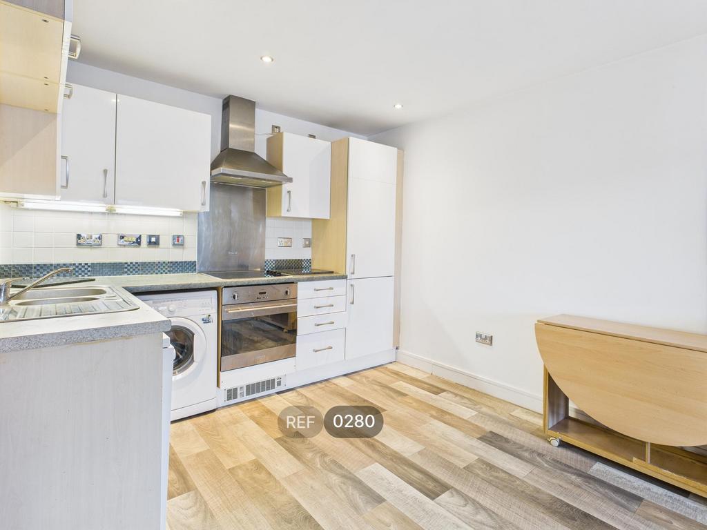 Kitchen & Living area