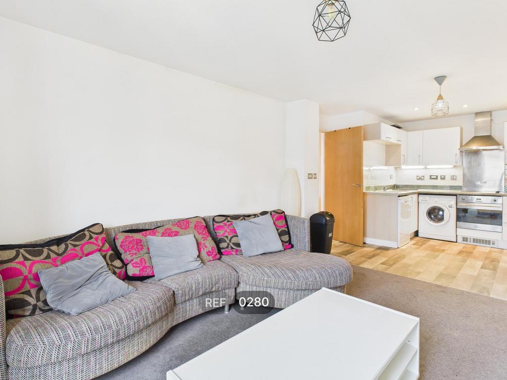 Kitchen & Living area
