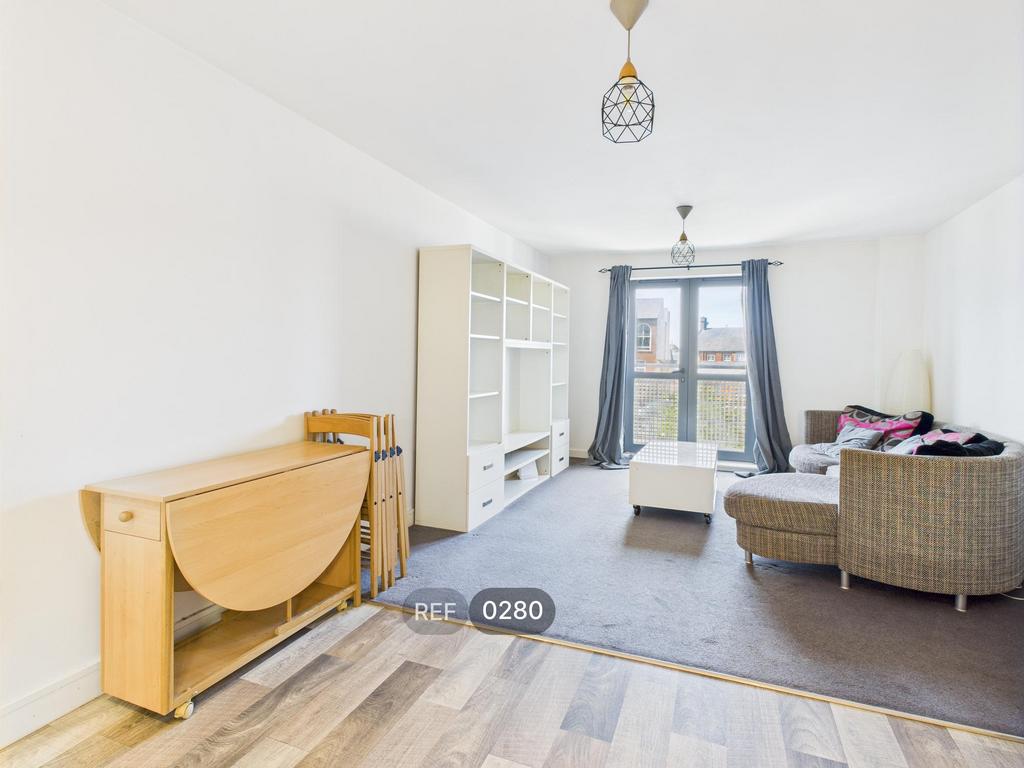 Kitchen & Living area