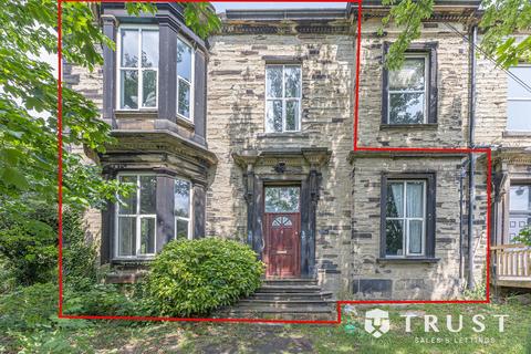 5 bedroom semi-detached house for sale, Old Bank Road, Dewsbury, WF12