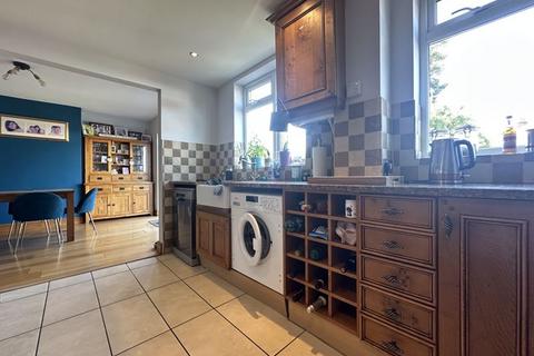 undefined, West Hill Road, Luton