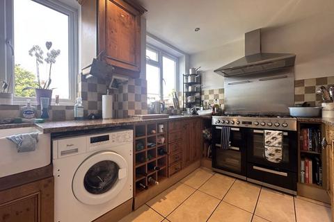 undefined, West Hill Road, Luton