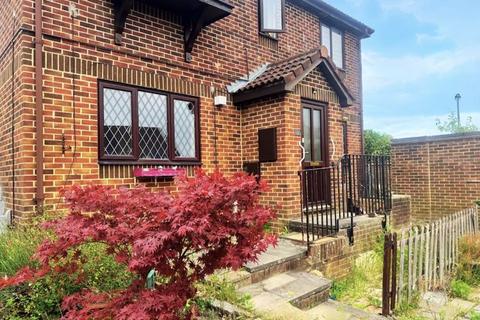 undefined, Banbury Close, Camberley GU16