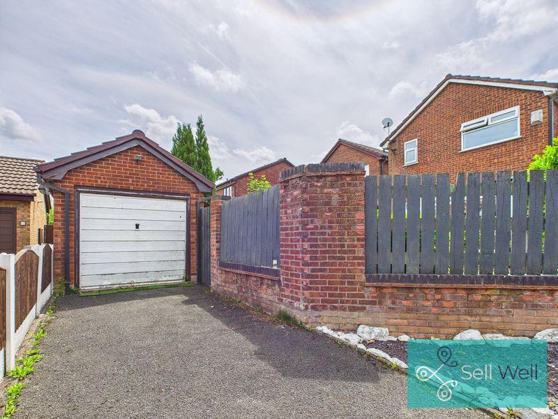 Detached Garage