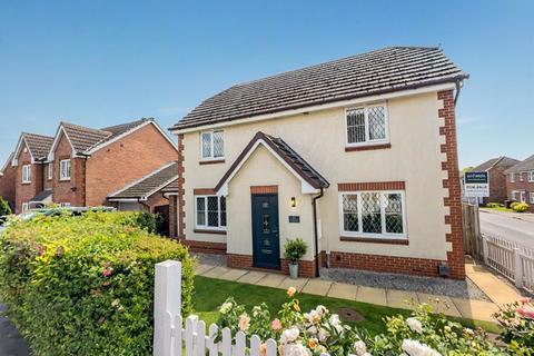 4 bedroom detached house for sale, Ashworth Road, Pontefract WF8