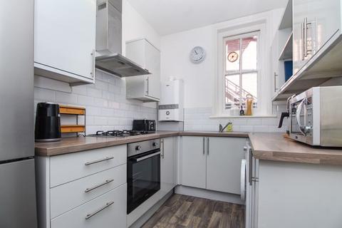 undefined, De Parys Avenue, Bedford MK40