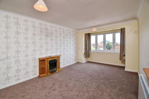 2 bedroom apartment for sale, Spring Close, Dagenham RM8