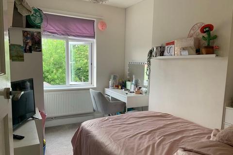 32 Tean Road, Cheadle, Stoke-on-trent, ST10 1LQ