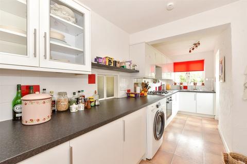 3 bedroom detached bungalow for sale, Winchat Close, Newport, Isle of Wight
