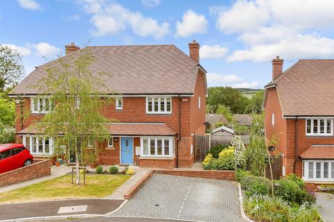 7 Downs View Way, Chartham, Canterbury, CT4 7EQ