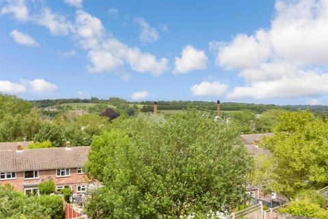 7 Downs View Way, Chartham, Canterbury, CT4 7EQ