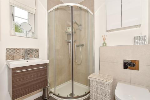 7 Downs View Way, Chartham, Canterbury, CT4 7EQ