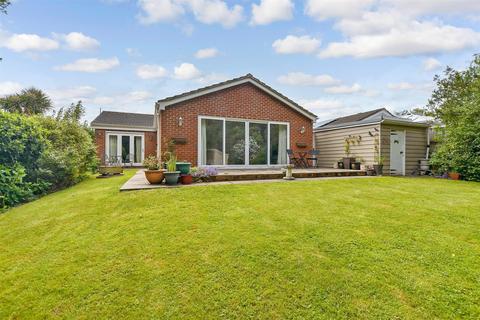 3 bedroom detached bungalow for sale, Little Bridges Close, Horsham RH13