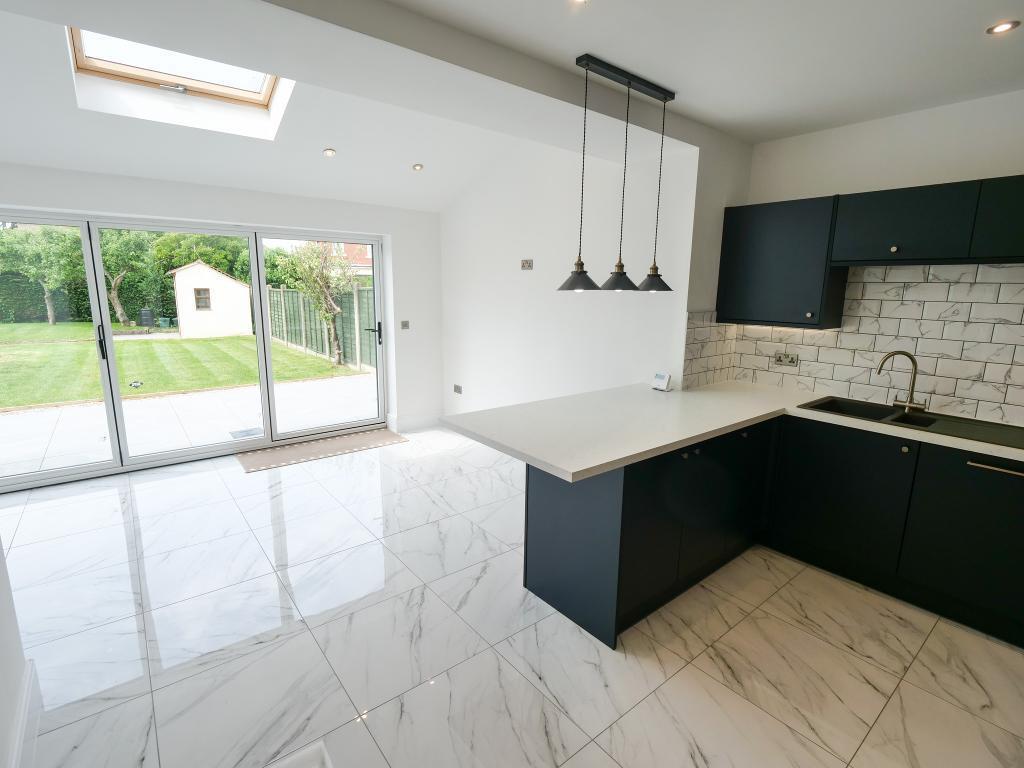 Kitchen Dual Aspect